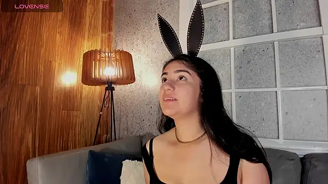 Snapshot of Belliinda_21 chatting on 01-30-25, 06:32 Belliinda 21 online show from 01-30-25, 06:32