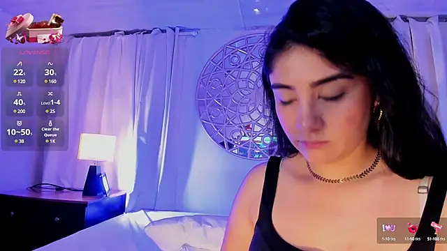 Snapshot of Belliinda_21 chatting on 02-25-25, 06:42 Belliinda 21 online show from 02-25-25, 06:42