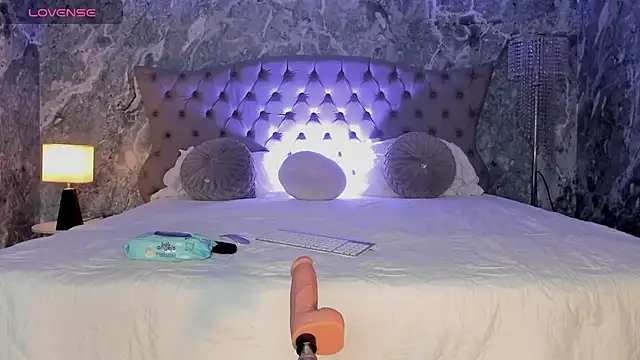 Snapshot of Belliinda_21 chatting on 10-09-25, 07:01 Belliinda 21 online show from 10-09-25, 07:01