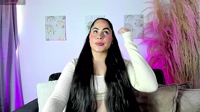 Snapshot of lenna_h3aven chatting on 02-04-25, 06:38 lenna h3aven online show from 02-04-25, 06:38