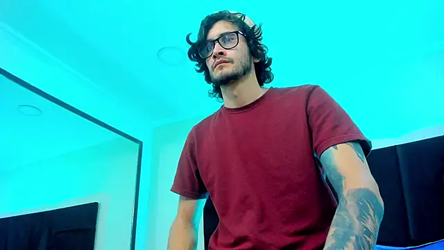 Loggan donnelly online show from 02-01-25, 09:29