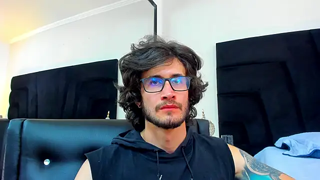 Loggan donnelly online show from 02-16-25, 12:08