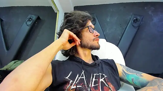 Loggan donnelly online show from 03-16-25, 12:12