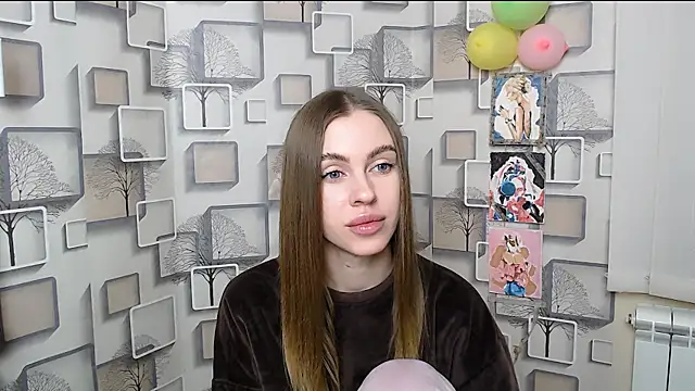 AlisaCatty  online show from 03-08-25, 07:16