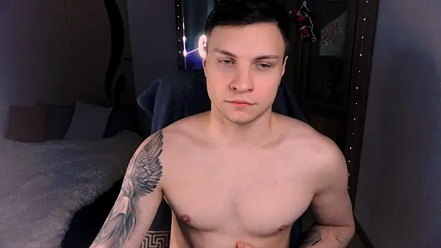 handsome guy01 online show from 12-07-24, 09:22