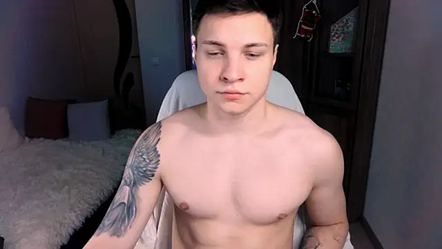 handsome guy01 online show from 12-25-24, 03:08