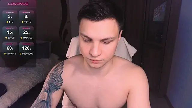 handsome guy01 online show from 01-22-25, 09:21