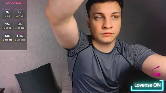 handsome guy01 online show from 01-29-25, 12:01