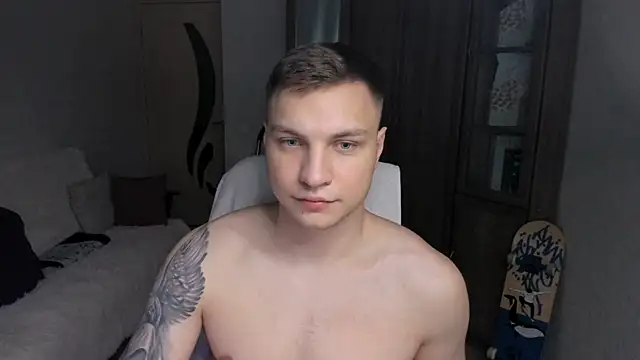 handsome guy01 online show from 09-09-25, 05:45