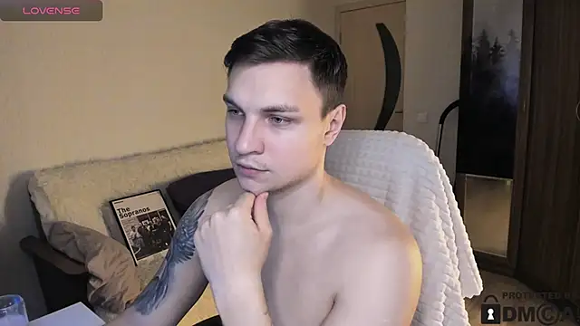 handsome guy01 online show from 10-16-25, 11:06