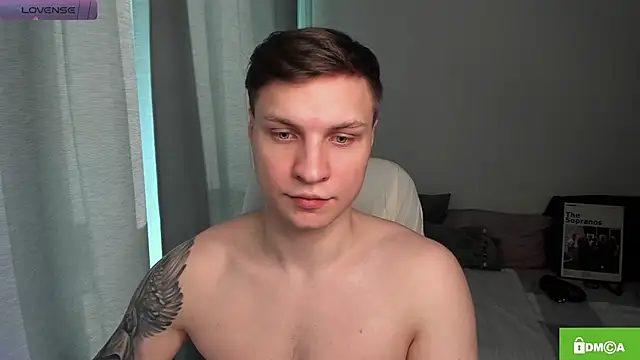 handsome guy01 online show from 05-26-26, 02:57