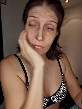 Lenchen  online show from 12-19-24, 09:17