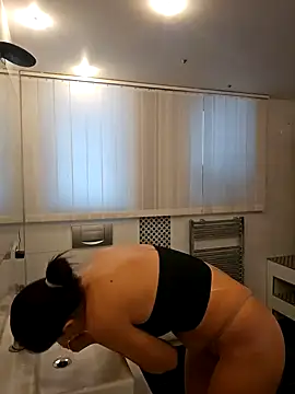 Lenchen  online show from 02-06-25, 02:15