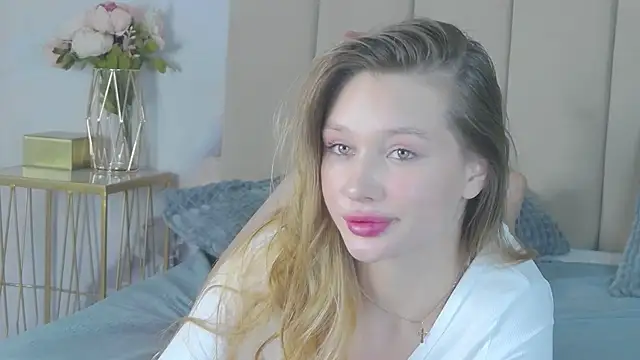 ViolaFlirt online show from 01-28-25, 01:05