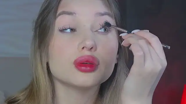 ViolaFlirt online show from 02-18-25, 04:37