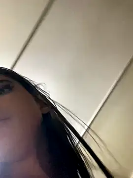 Snapshot of Praga_Pink chatting on 12-08-24, 03:43 Praga Pink online show from 12-08-24, 03:43