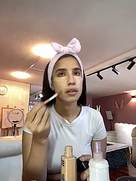 Snapshot of Praga_Pink chatting on 12-09-24, 10:30 Praga Pink online show from 12-09-24, 10:30