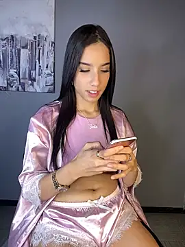 Snapshot of Praga_Pink chatting on 01-05-25, 05:09 Praga Pink online show from 01-05-25, 05:09