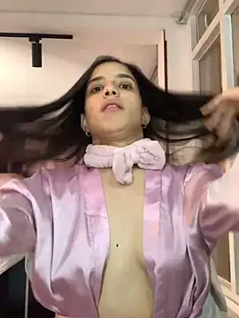 Snapshot of Praga_Pink chatting on 03-22-25, 04:03 Praga Pink online show from 03-22-25, 04:03