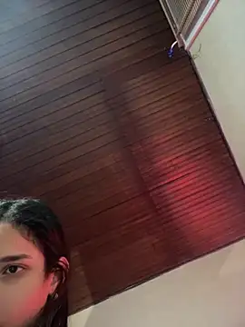 Snapshot of Praga_Pink chatting on 09-25-25, 03:32 Praga Pink online show from 09-25-25, 03:32