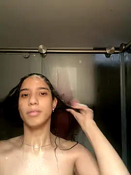 Snapshot of Praga_Pink chatting on 12-02-25, 03:40 Praga Pink online show from 12-02-25, 03:40