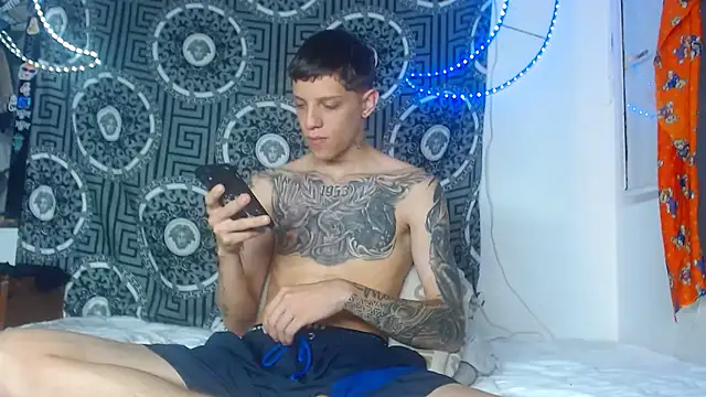 Snapshot of Adam_hard_ chatting on 11-21-25, 04:49 Adam hard online show from 11-21-25, 04:49