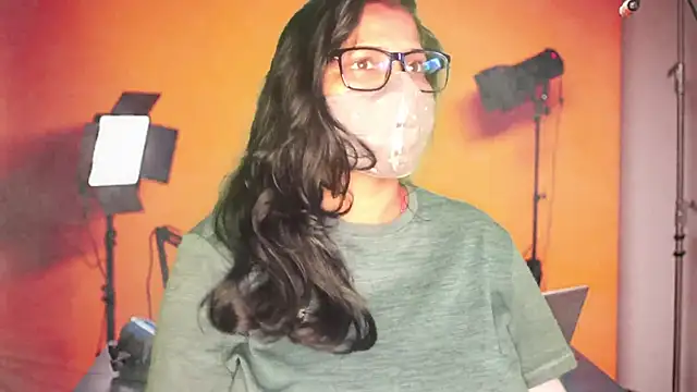 mamoni91 online show from 10-13-25, 02:55