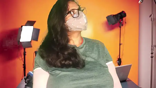 mamoni91 online show from 11-13-25, 03:49