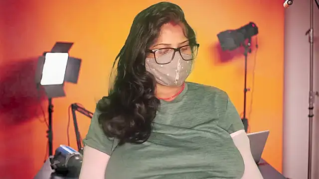 mamoni91 online show from 11-19-25, 03:28