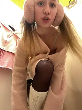 Lia  Love online show from 01-07-25, 01:14