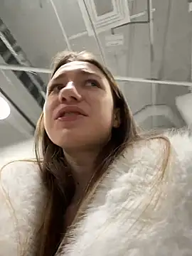 Lia  Love online show from 01-24-25, 09:28