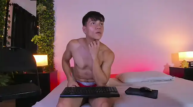 Snapshot of Valentino__X chatting on 03-04-25, 04:30 Valentino X online show from 03-04-25, 04:30