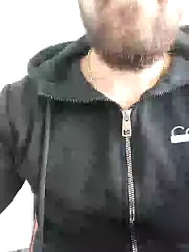 Snapshot of vasin12788bv chatting on 03-22-25, 02:47 vasin12788bv online show from 03-22-25, 02:47