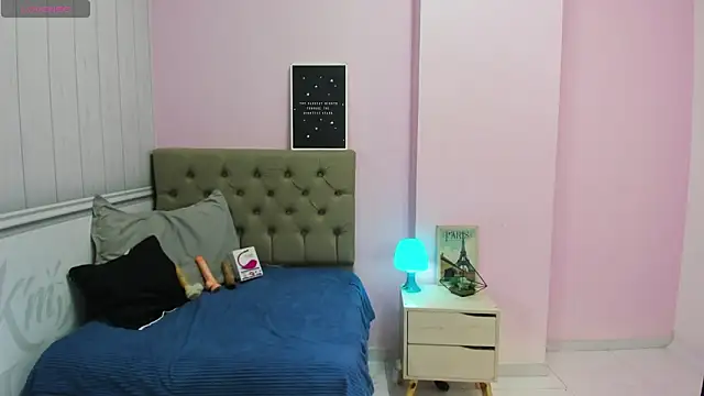 lauren rios7 online show from 02-06-25, 06:46