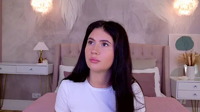 milaleoneli online show from 07-14-26, 03:07