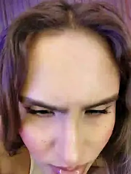 Snapshot of Aliison_Smith chatting on 01-28-25, 06:49 Aliison Smith online show from 01-28-25, 06:49