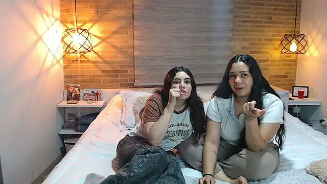 Snapshot of Scarlett_Jazmin chatting on 11-14-25, 09:41 Scarlett Jazmin online show from 11-14-25, 09:41