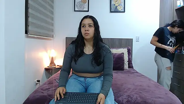 Snapshot of Scarlett_Jazmin chatting on 03-31-26, 10:15 Scarlett Jazmin online show from 03-31-26, 10:15