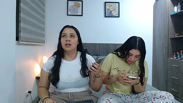Snapshot of Scarlett_Jazmin chatting on 04-12-26, 02:38 Scarlett Jazmin online show from 04-12-26, 02:38