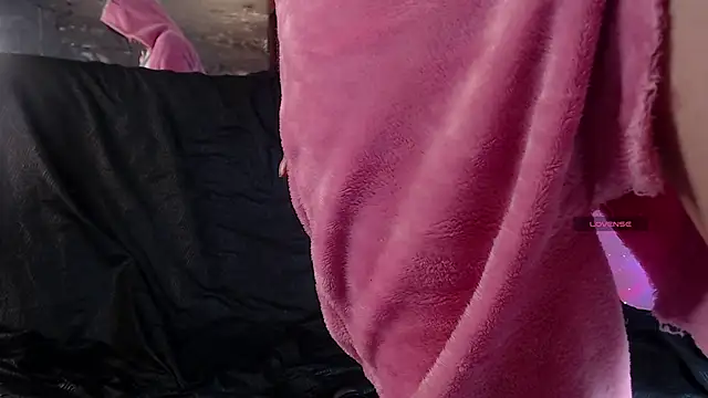 Snapshot of Seeet_lilith chatting on 12-04-24, 05:27 Seeet lilith online show from 12-04-24, 05:27