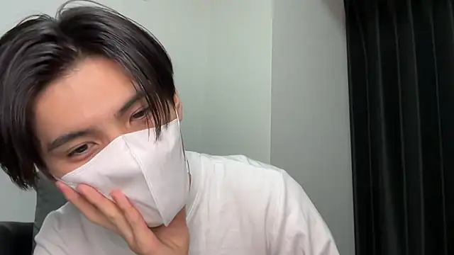 Lio kun online show from 03-07-25, 01:07