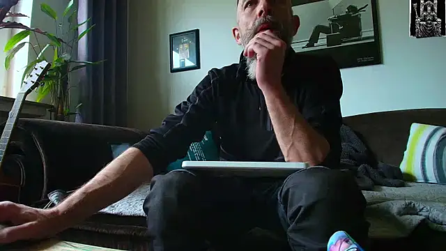 Kingsscepter online show from 02-20-25, 01:51