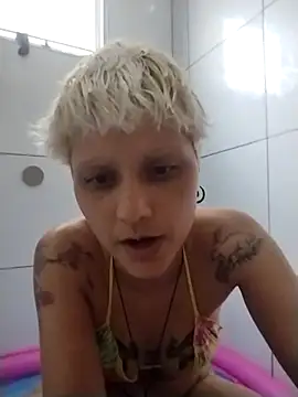 Luci foxx online show from 02-28-26, 05:14