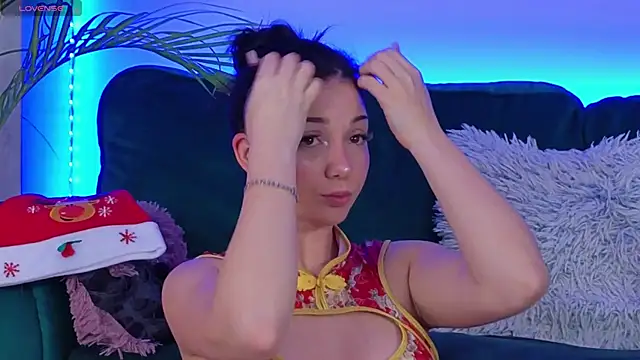 AveryWillow online show from 12-14-25, 11:31