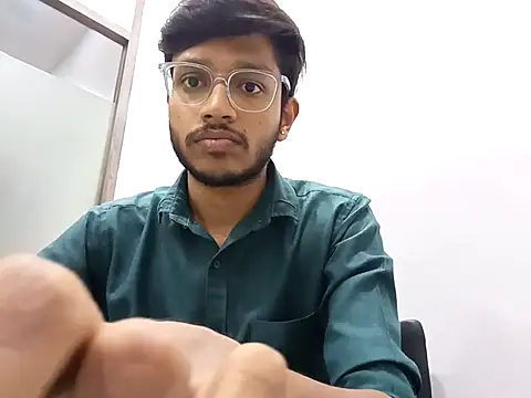 Snapshot of skinnyyyyyyyyy chatting on 02-12-25, 10:46 skinnyyyyyyyyy online show from 02-12-25, 10:46