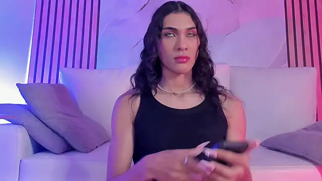 MiaCavallii  online show from 09-27-25, 03:55