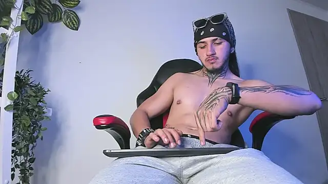 the beast master  online show from 01-24-25, 06:35