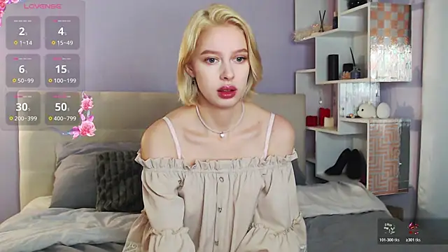 Snapshot of White_Lioness chatting on 11-30-25, 04:00 White Lioness online show from 11-30-25, 04:00