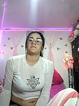 Hanna Kinsley online show from 12-13-24, 04:33