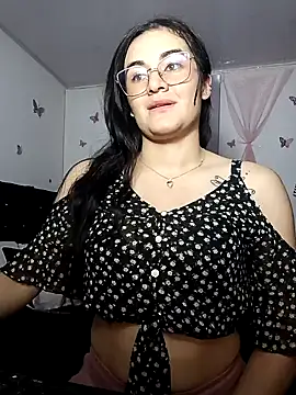 Hanna Kinsley online show from 01-11-25, 04:06